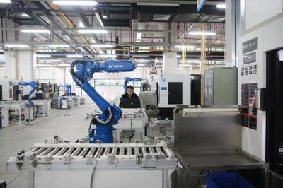 機器換人 技術進步下的就業(yè)迷思與未來路徑